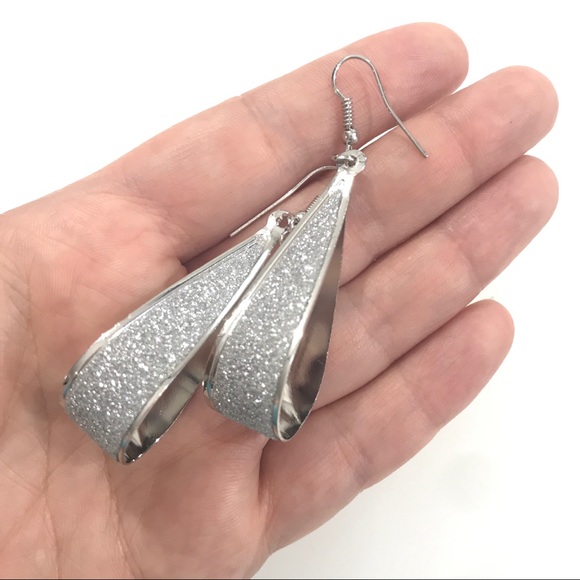💙💎GRATEFUL💙MAKER💎💙 Jewelry - BIG BOLD💙💎SPARLING💍SILVERY DROPS!💎💙SO LOVELY!